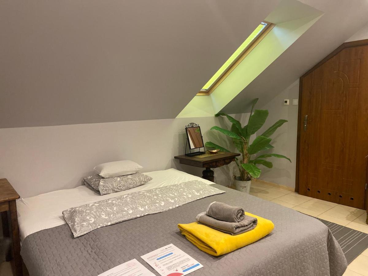 Medison Family Boutique B&B Kielce Ngoại thất bức ảnh